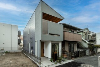 アース